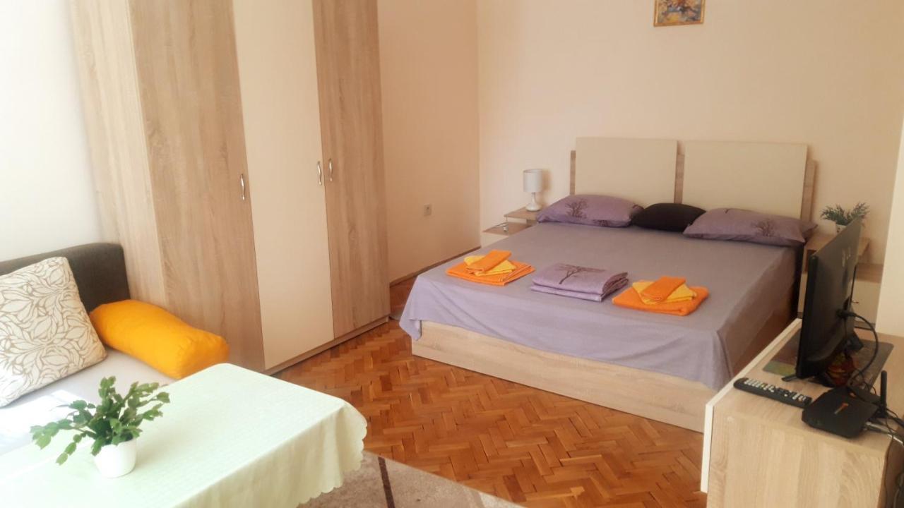 Central Apartment Silistra 外观 照片